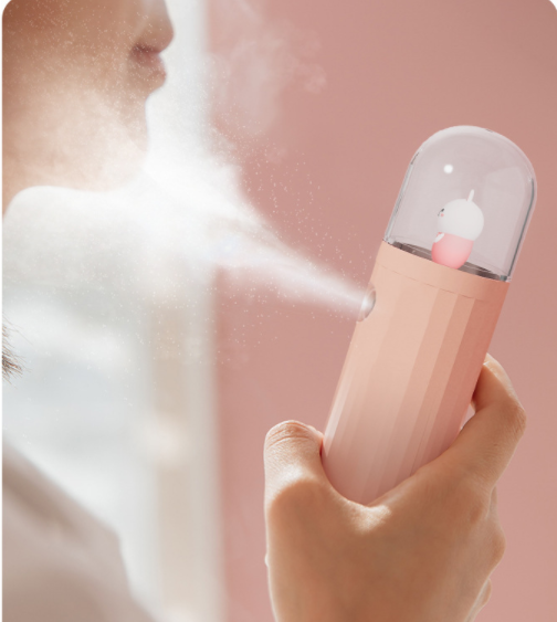 GlowMist Nano Sprayer- Mini Face Moisturizer/Humidifier Spray USB Charged - scroll down to read more ๐